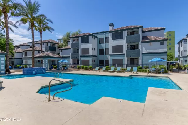 MLS: 6580411 Condo For Sale