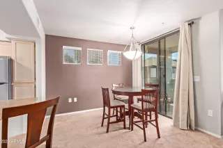 Photo #6: 6580411 Listing 