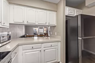 Photo #4: 6580431 Listing