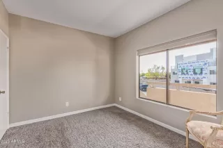 Photo #5: 6580431 Listing