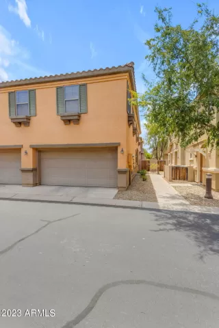 Photo #2: 6580607 Listing