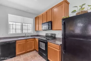 Photo #4: 6580607 Listing