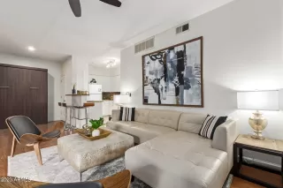 Photo #4: 6580663 Listing 