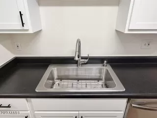 Photo #5: 6580695 Listing 