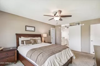 Photo #6: 6580700 Listing 