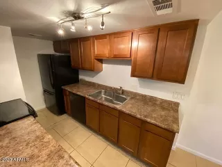 Photo #6: 6580809 Listing