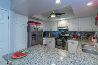 Photo #2: 6580913 Listing 