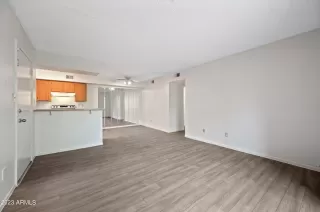 Photo #2: 6580979 Listing