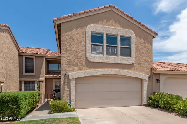 MLS: 6581379 Condo For Sale