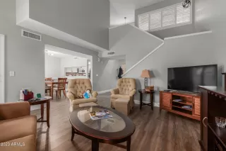 Photo #5: 6581379 Listing 