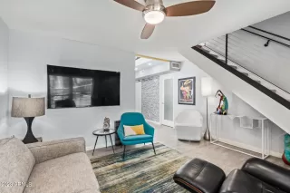 Photo #6: 6581584 Listing 