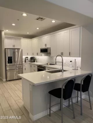 Photo #2: 6581618 Listing 