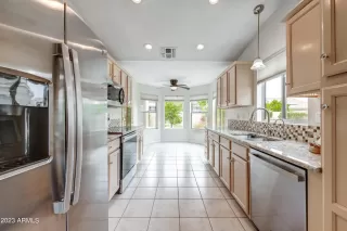 Photo #6: 6581677 Listing 