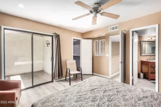 Photo #6: 6581756 Listing