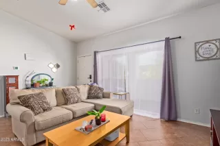 Photo #6: 6581888 Listing 