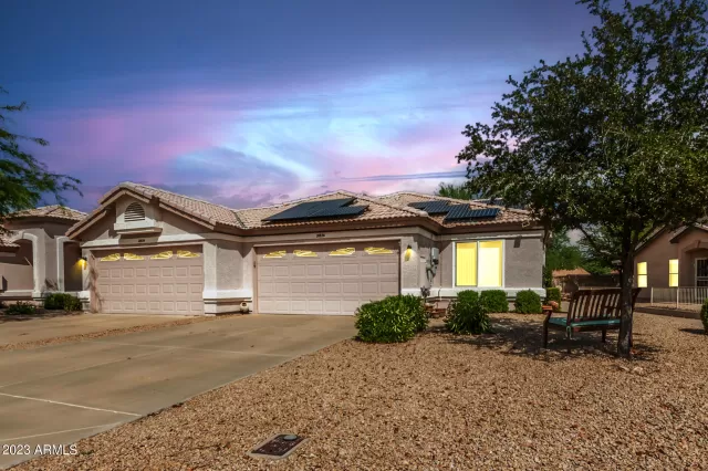 MLS: 6581975 Condo For Sale