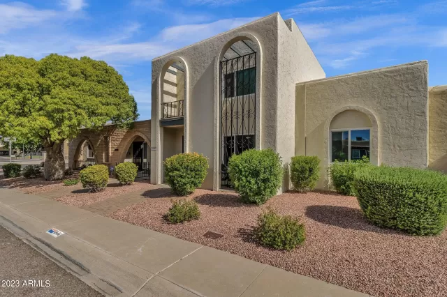 MLS: 6582139 Condo For Sale