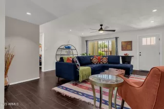 Photo #5: 6582139 Listing