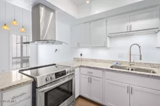 Photo #2: 6582293 Listing