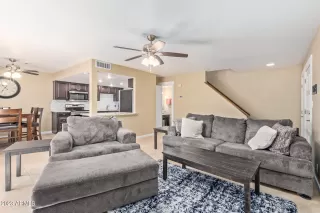 Photo #5: 6582467 Listing