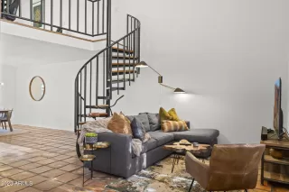 Photo #3: 6582496 Listing