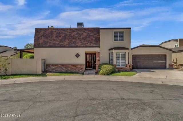 MLS: 6582586 Condo For Sale