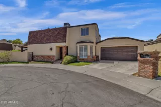 Photo #2: 6582586 Listing