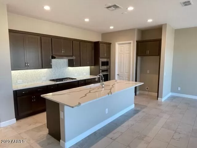 MLS: 6582622 Condo For Sale