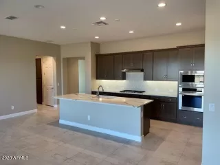 Photo #2: 6582622 Listing 