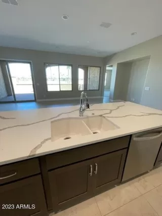 Photo #5: 6582622 Listing 