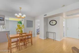 Photo #4: 6582659 Listing