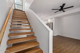 Photo #5: 6582798 Listing 