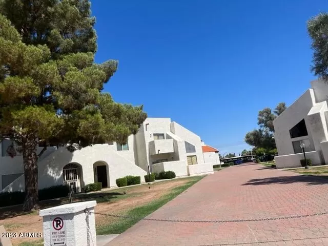 MLS: 6582852 Condo For Sale