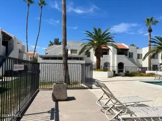 Photo #3: 6582852 Listing