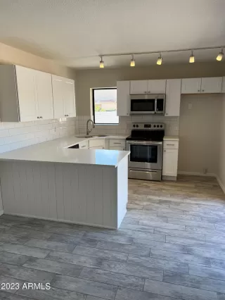 Photo #1: 6582949 Listing