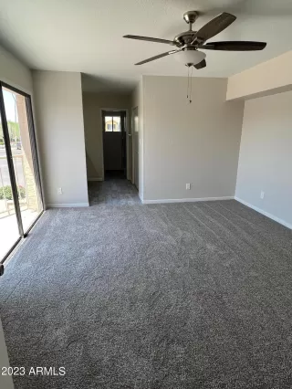 Photo #6: 6582949 Listing