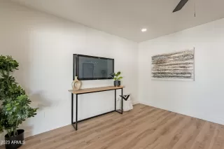 Photo #5: 6582992 Listing 