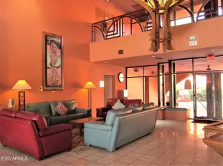 Photo #5: 6583098 Listing 