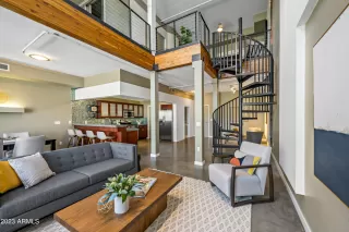 Photo #1: 6583101 Listing