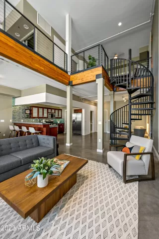 Photo #2: 6583101 Listing