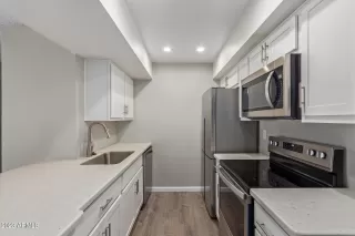 Photo #6: 6583150 Listing