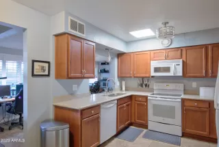 Photo #6: 6583193 Listing 