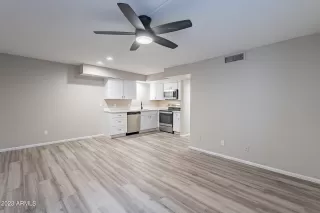 Photo #2: 6583197 Listing