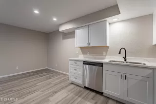 Photo #6: 6583197 Listing