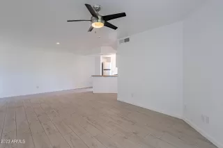 Photo #3: 6583233 Listing