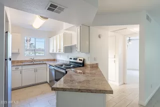 Photo #6: 6583233 Listing