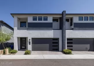 More Details about MLS # 6583268 : 3126 E BERYL AVENUE