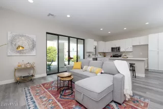 Photo #2: 6583268 Listing