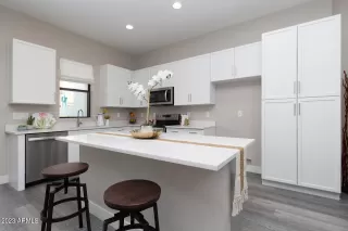 Photo #4: 6583268 Listing