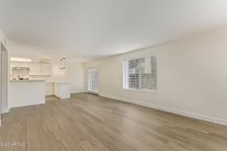 Photo #2: 6583286 Listing